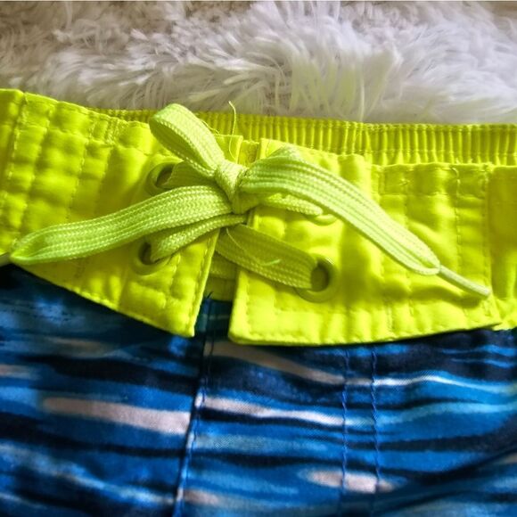 Highland Outfitters Boy's Swim Trunks - Picture 4 of 6